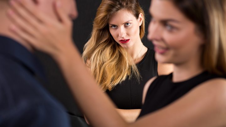 La envidia, el karma y el bhakti yoga